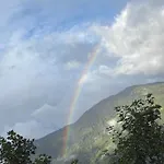 Haus Am Berg דירה *